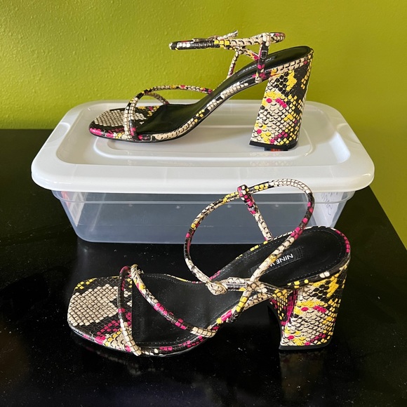 Shoes - Picture 6 of 8